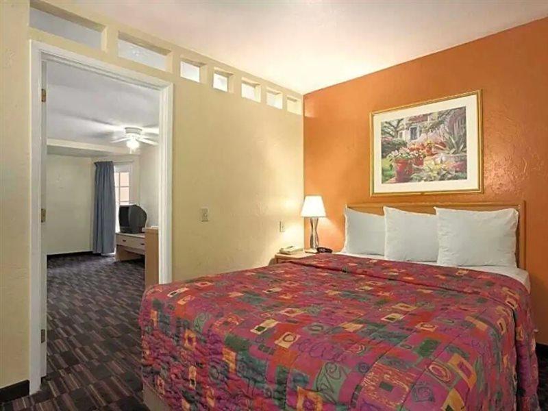 Knights D.m.a.f Area Hotel 3*